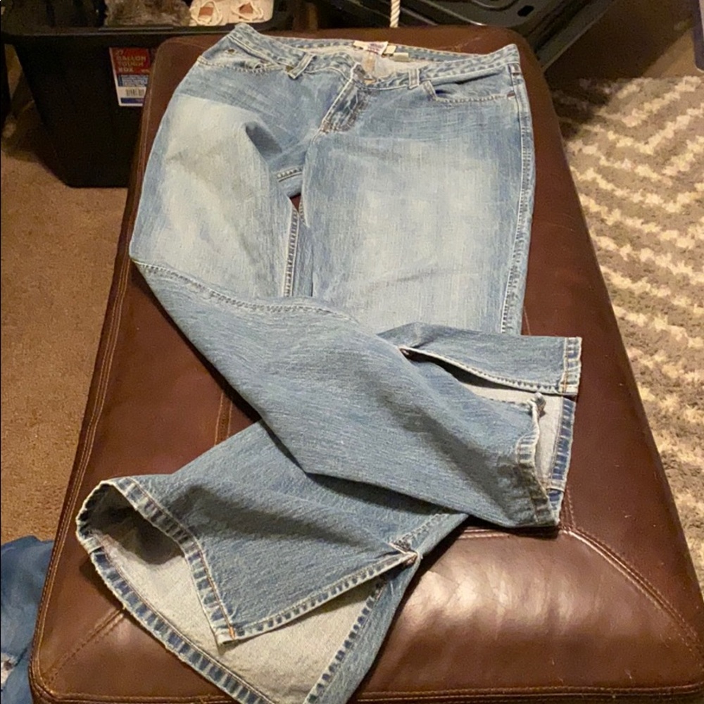 BKE Jeans, 32x33 1/2 flair leg w slits